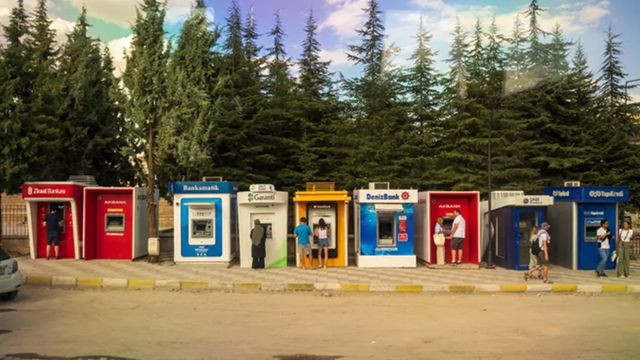 1 Ocak’ta Başlıyor! ATM’den Para Çekme İşlemleri Değişiyor